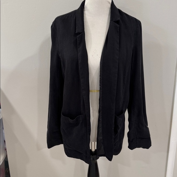 Abercrombie & Fitch Jackets & Blazers - Abercrombie and Fitch black casual open faced blazer jacket cardigan